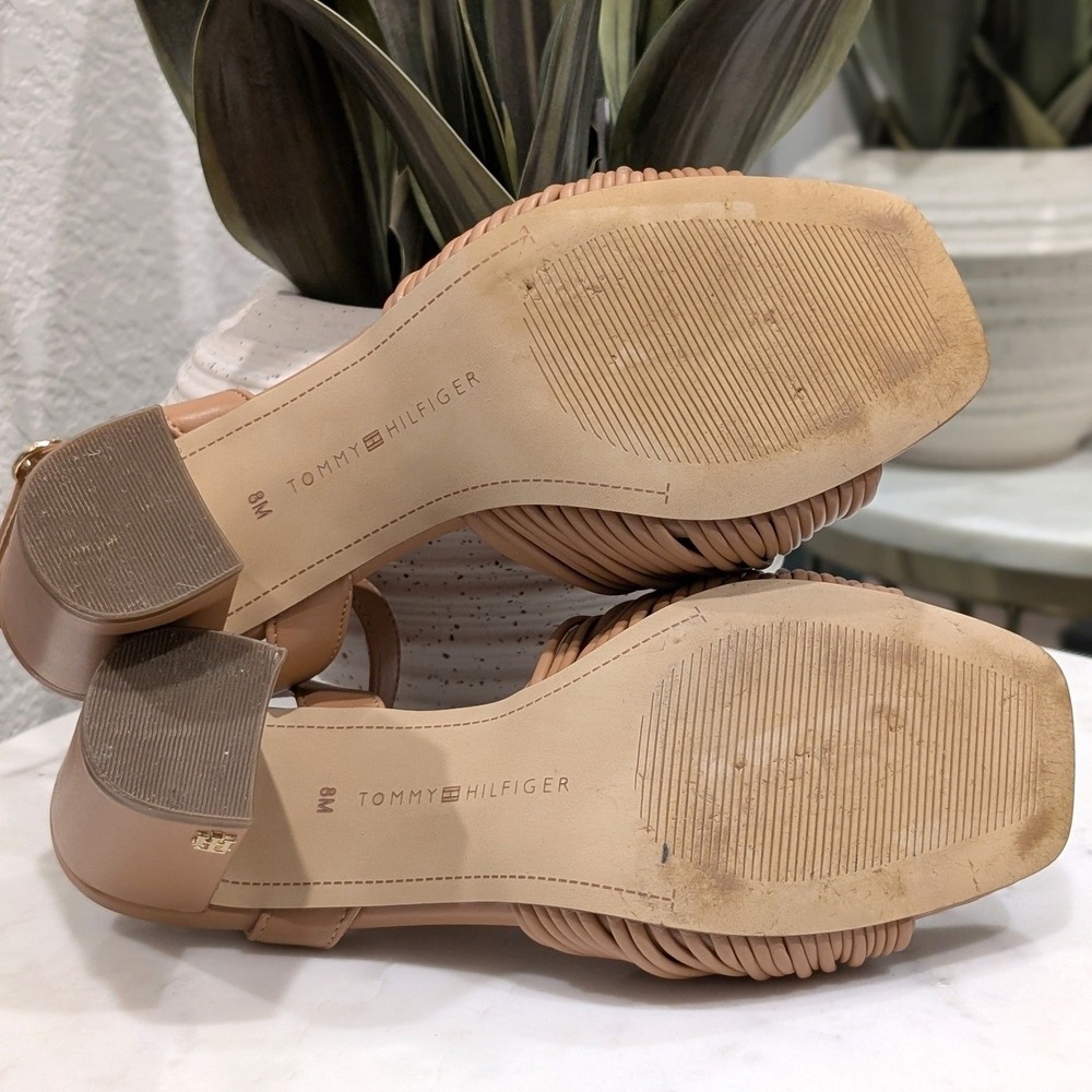 Tommy Hilfiger Sarifina Knotted Block Heel Sandals Size 8M‎ in Tan - Picture 9 of 10
